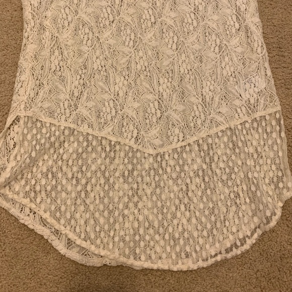 American Eagle Lace Tank Top - Picture 3 of 9